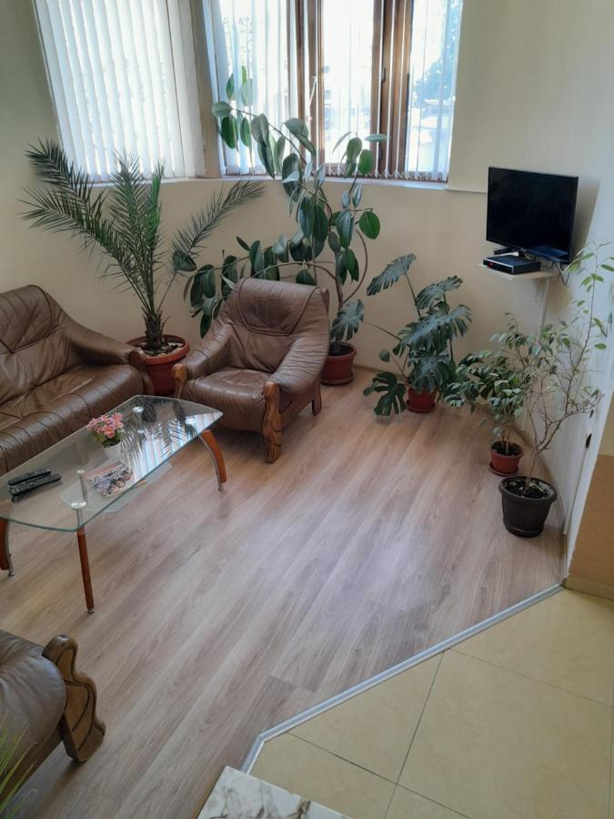 Fenerite Family Hotel Targovishte  Luaran gambar