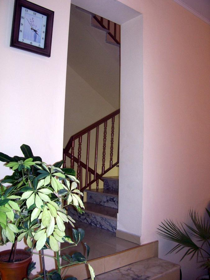 Fenerite Family Hotel Targovishte  Luaran gambar