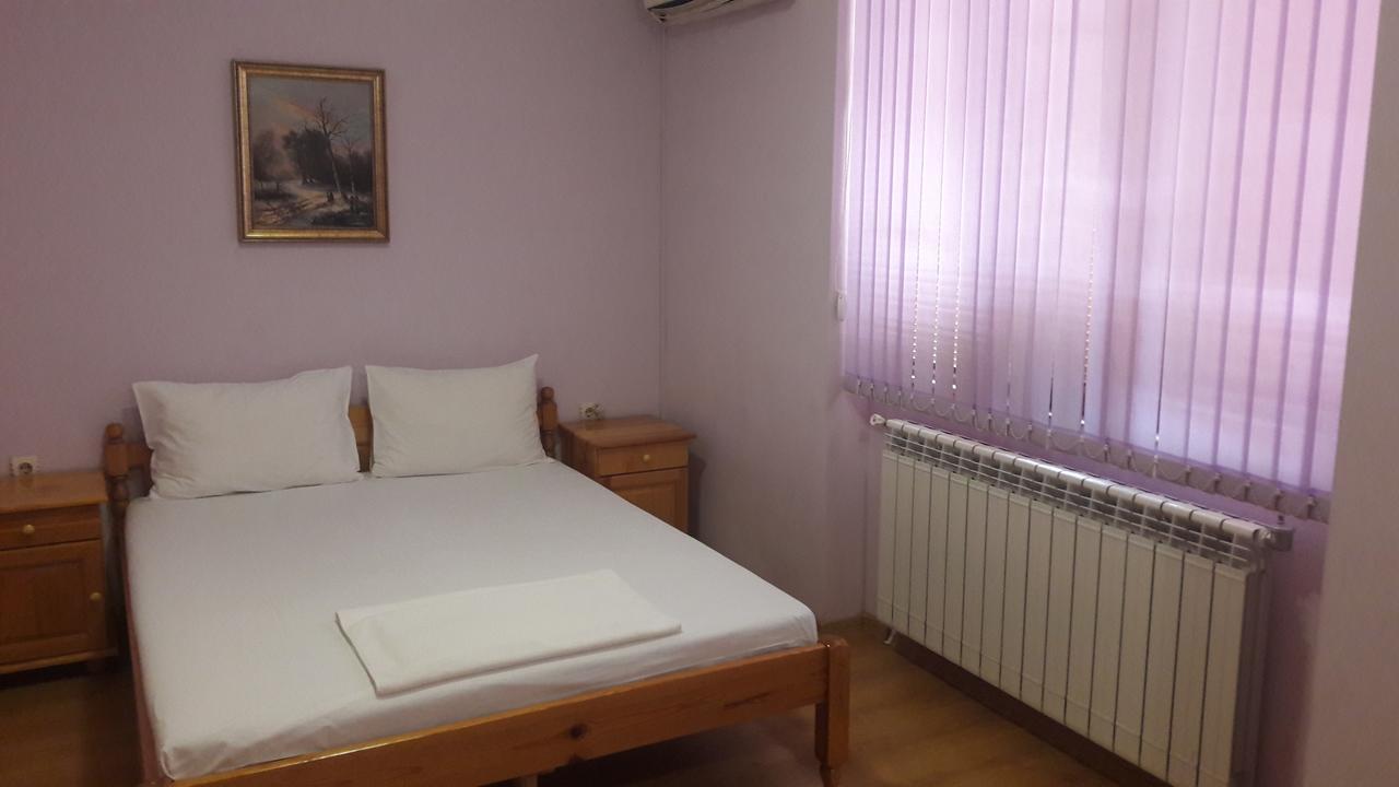 Fenerite Family Hotel Targovishte  Luaran gambar